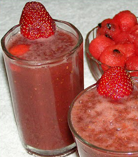 Watermelon, Peach and Strawberry Smoothie